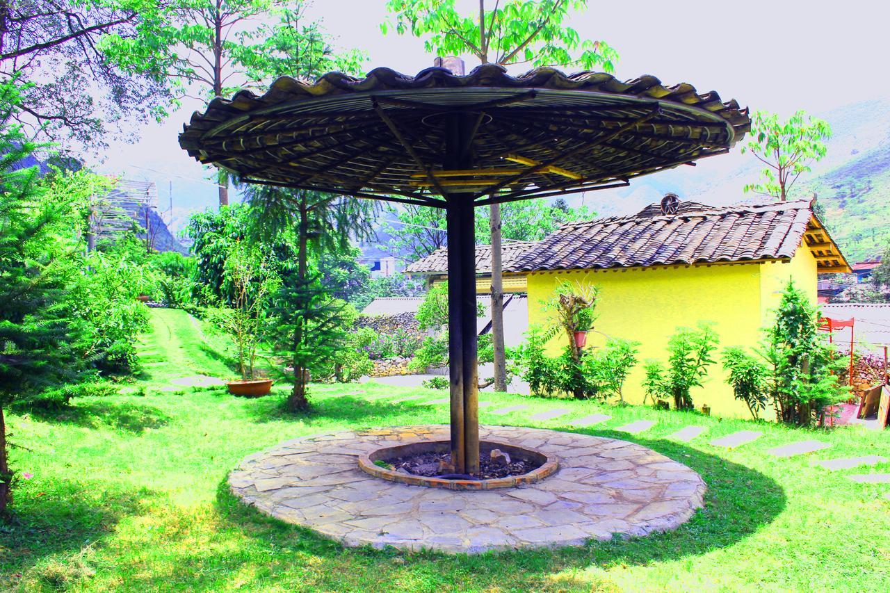 Ong Vang Meo Vac Hotel Exterior foto